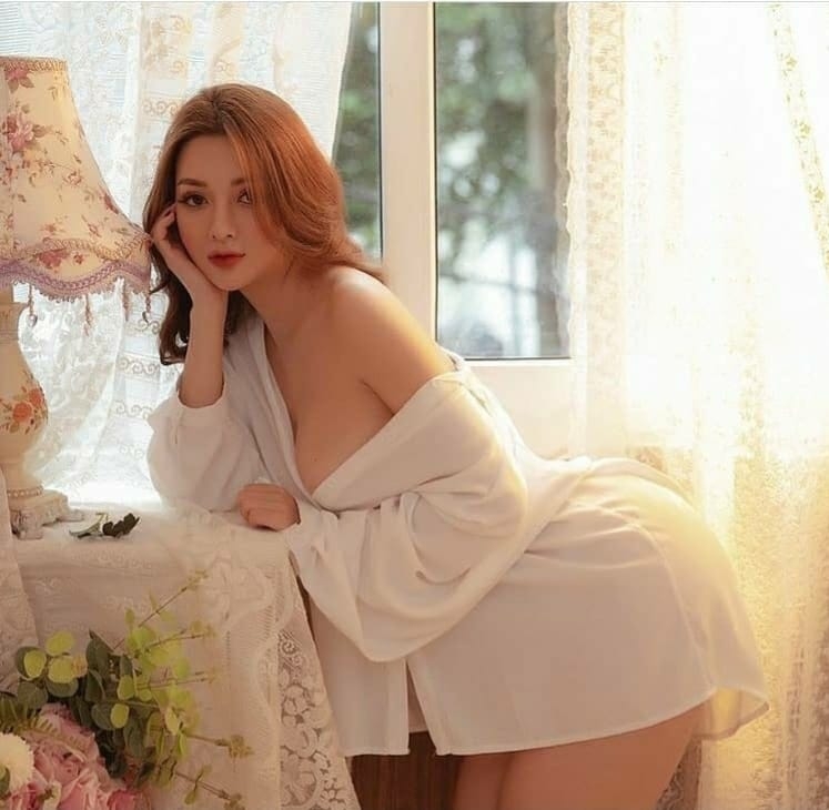 Hình Gái Xinh K9 Xu Hướng Thời Trang Táo Bạo Gây Tranh Cãi Mạnh Mẽ